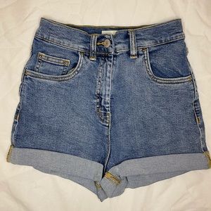 Aritzia - Wilfred Free Jean Shorts